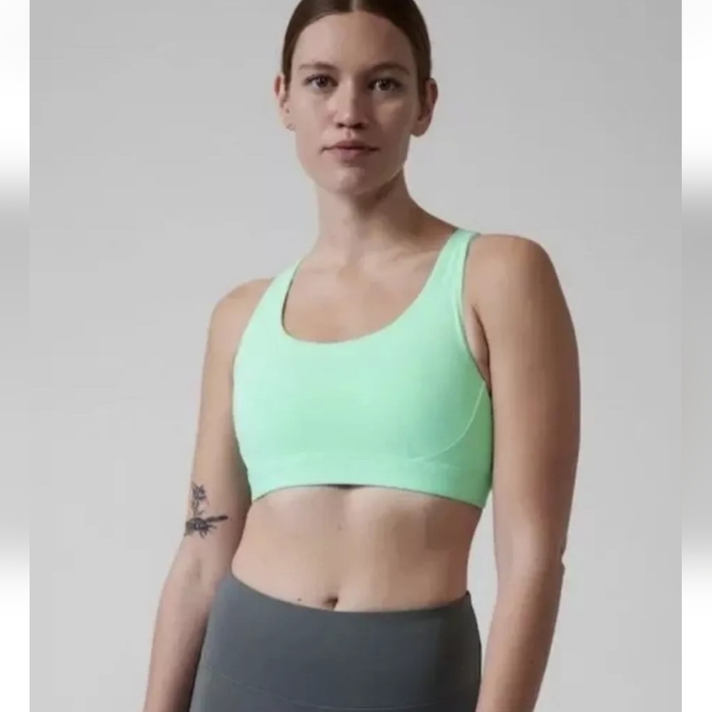 Athleta Ultimate Sports Bra- Mint Green  Size XS